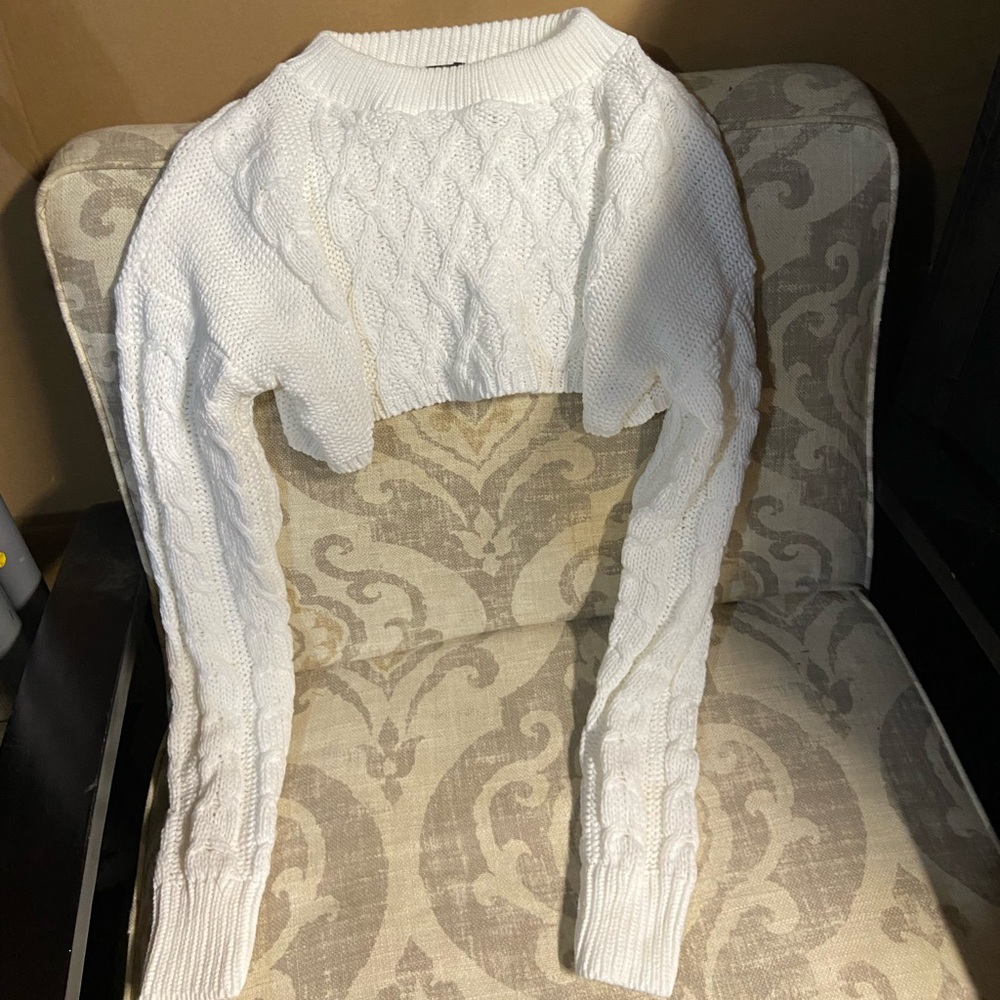White crop sweater only worn once